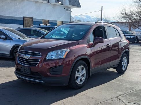 Used 2016 Chevrolet Trax LT w/ LT Convenience Package image 8