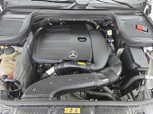 Certified 2022 Mercedes-Benz GLE 350 4MATIC w/ Premium Package image 31