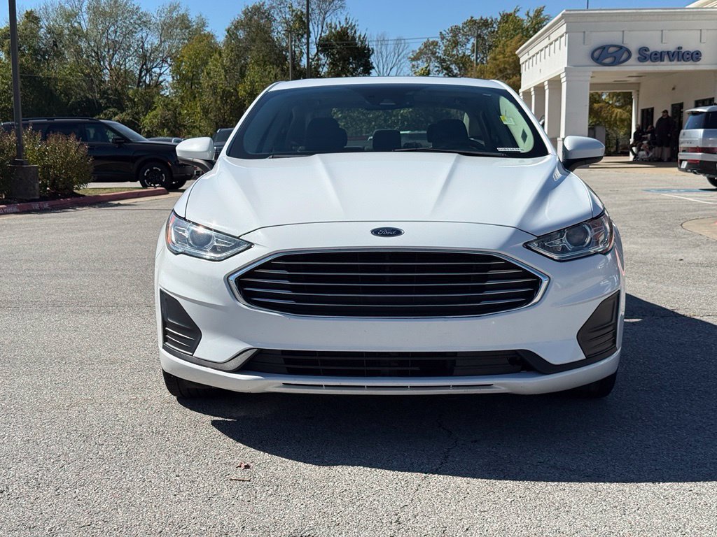Used 2020 Ford Fusion SE FWD image 2