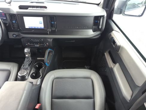 Used 2023 Ford Bronco Black Diamond AWD/4WD image 16