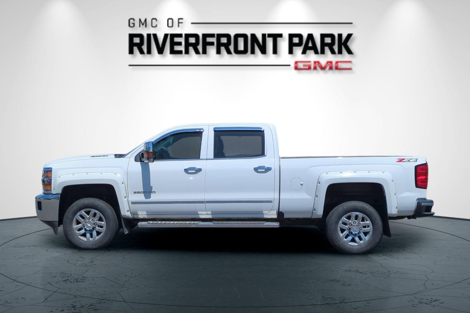 Used 2018 Chevrolet Silverado 2500 LTZ w/ Duramax Plus Package AWD/4WD image 6