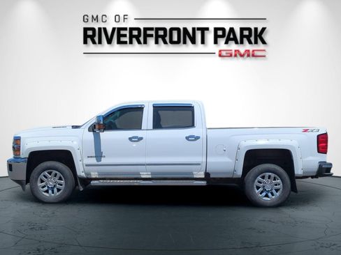 Used 2018 Chevrolet Silverado 2500 LTZ w/ Duramax Plus Package AWD/4WD image 6