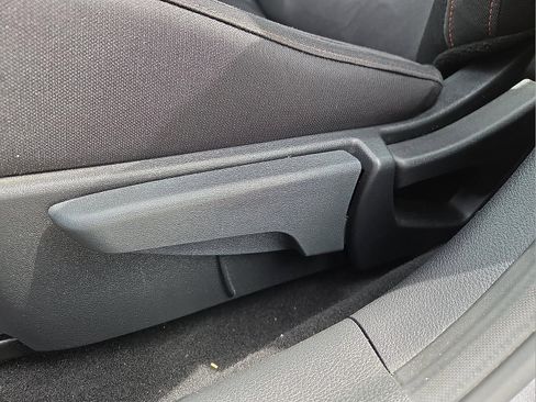Used 2025 Nissan Sentra SR FWD image 15