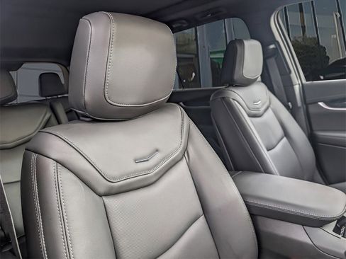 New 2025 Cadillac XT6 Premium Luxury image 21