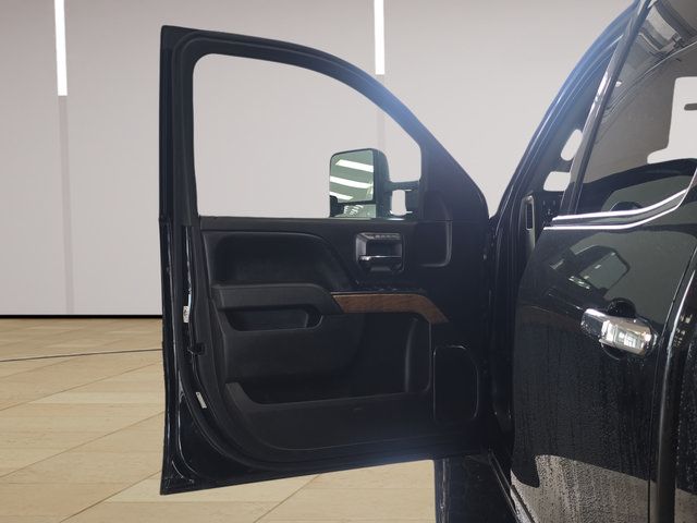 Used 2016 Chevrolet Silverado 2500 LTZ w/ Snow Plow Prep Package AWD/4WD image 10