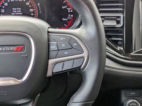 Used 2022 Dodge Durango SXT image 22