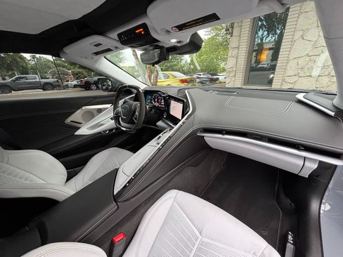 Used 2025 Chevrolet Corvette E-Ray AWD/4WD image 19