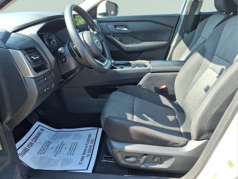 Used 2024 Nissan Rogue SV FWD image 20