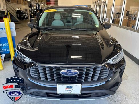 Certified 2023 Ford Escape Active AWD/4WD image 1