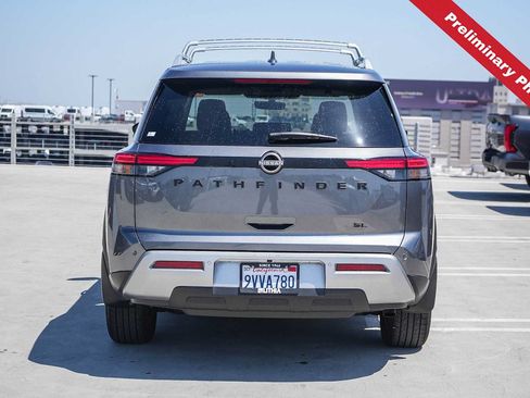 Used 2025 Nissan Pathfinder SL w/ Black Appearance Package FWD image 7