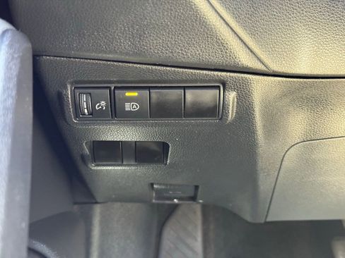 Certified 2022 Toyota Corolla Cross XLE image 26