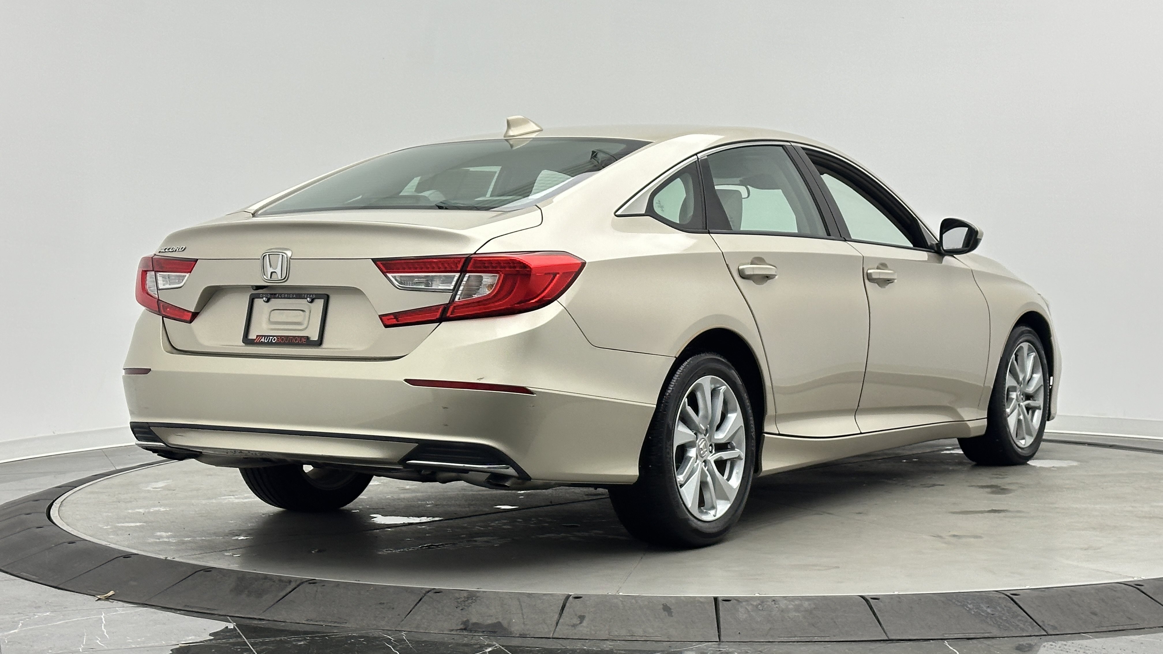 Used 2018 Honda Accord LX image 7