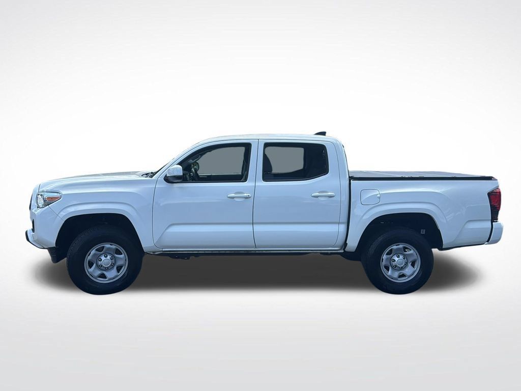 Used 2022 Toyota Tacoma SR AWD/4WD image 4
