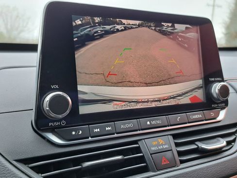 Used 2019 Nissan Altima 2.5 SR w/ SR Premium Package image 15