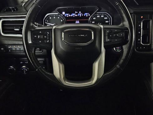 Used 2021 GMC Yukon XL Denali w/ Denali Premium Package RWD image 17