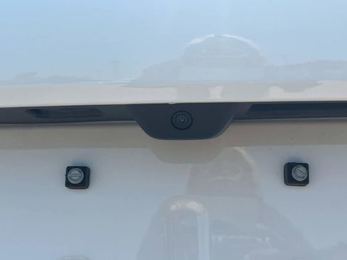 New 2025 Jeep Grand Cherokee Laredo w/ Luxury Tech Group I image 19