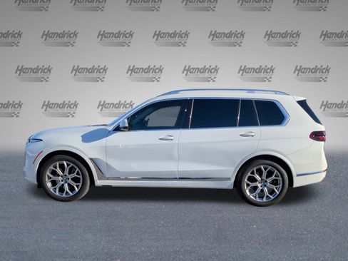 Certified 2023 BMW X7 xDrive40i w/ Premium Package image 11
