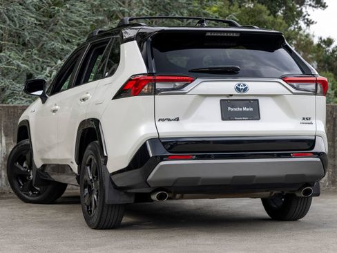 Used 2019 Toyota RAV4 XSE AWD/4WD image 3