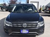 Used 2018 Volkswagen Tiguan S image 2
