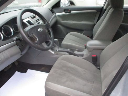 Used 2010 Hyundai Sonata GLS image 8