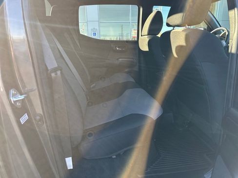 Used 2023 Toyota Tacoma TRD Sport image 15