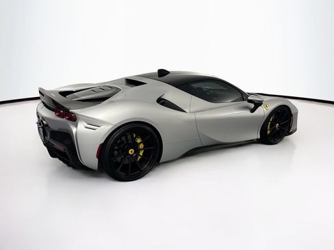 Used 2021 Ferrari SF90 Stradale AWD/4WD image 5