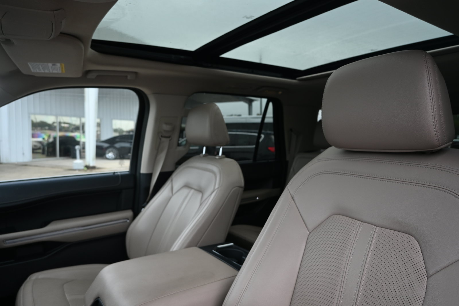 Used 2024 Ford Expedition Max Limited RWD image 21
