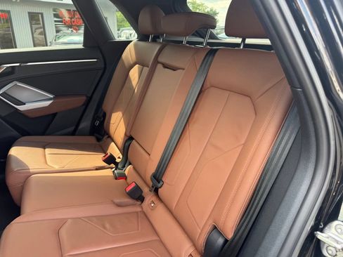 Used 2024 Audi Q3 2.0T Premium AWD/4WD image 15