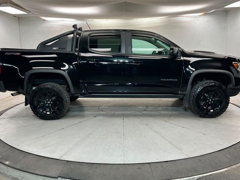 Used 2021 Chevrolet Colorado ZR2 w/ ZR2 Midnight Special Edition AWD/4WD image 6