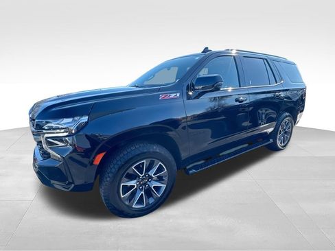 Used 2022 Chevrolet Tahoe Z71 w/ Z71 Off-Road Package AWD/4WD image 4