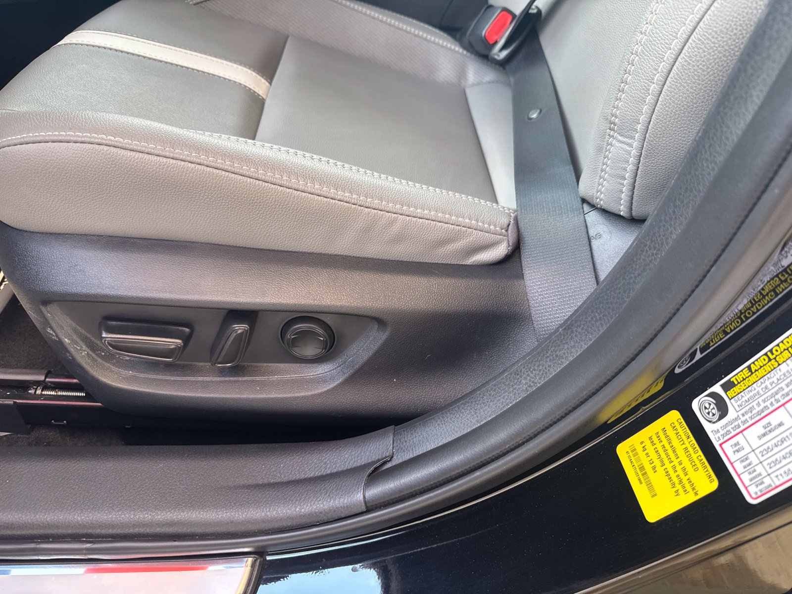 Used 2026 Toyota Camry SE w/ Multimedia Upgrade Package FWD image 6