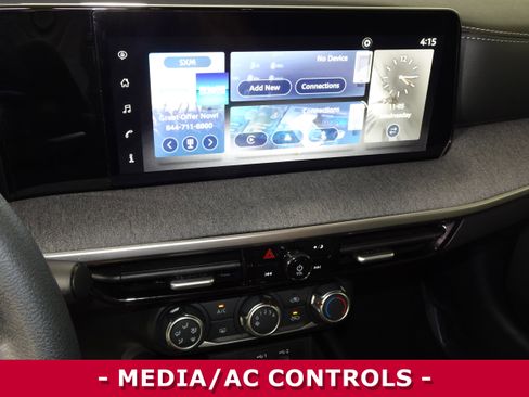 Certified 2025 Nissan Kicks SV image 8