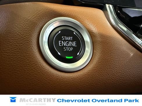 Used 2024 GMC Canyon AT4 w/ Canyon Safety Plus Package AWD/4WD image 17