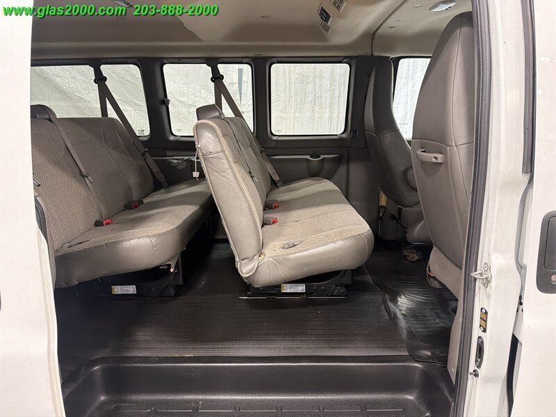 Used 2019 Chevrolet Express 2500 LS w/ Driver Convenience Package RWD image 10