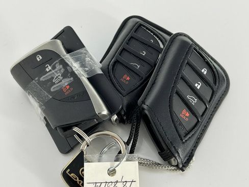 Used 2022 Lexus ES 300h w/ Luxury Package FWD image 37