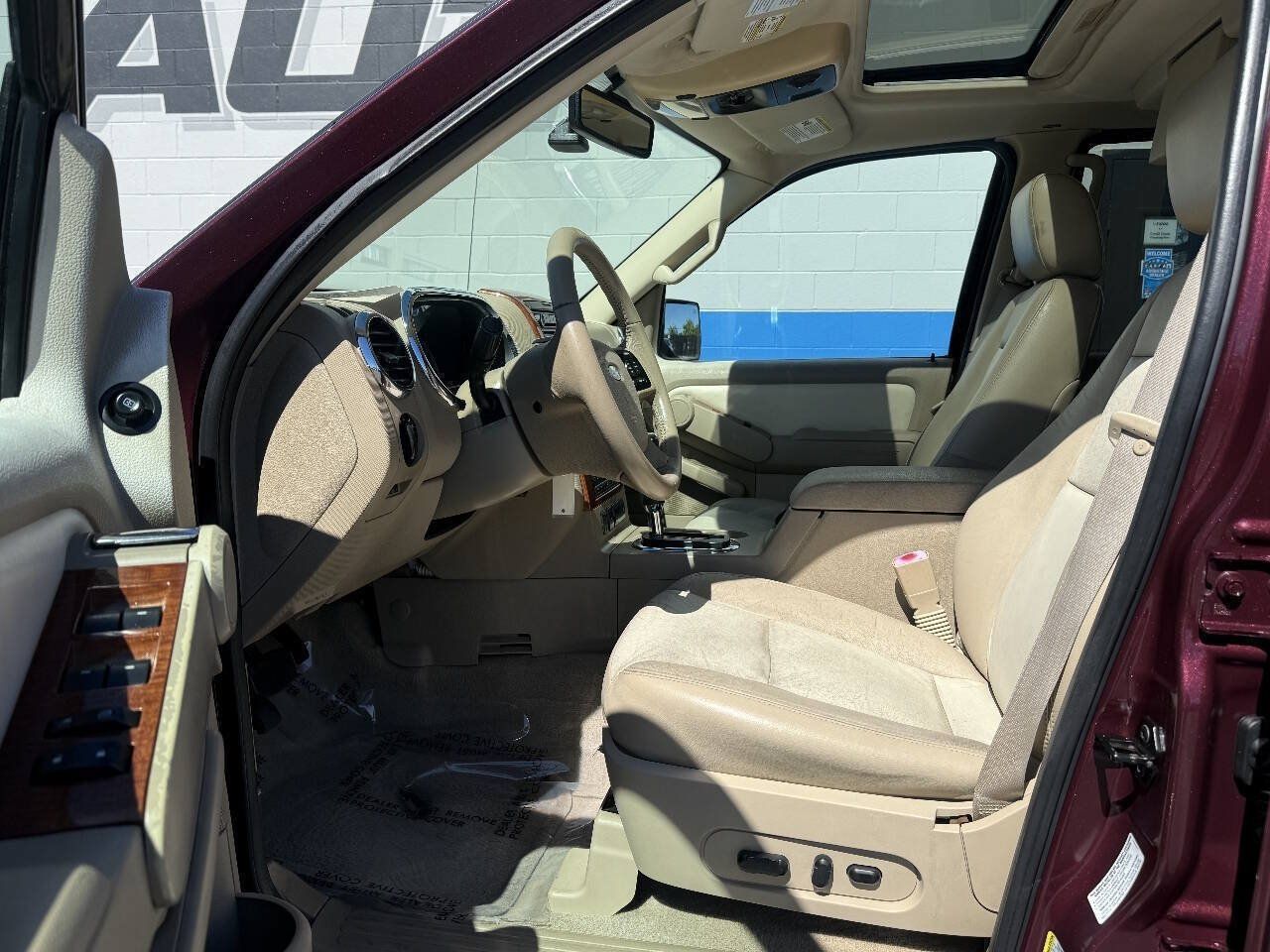 Used 2007 Ford Explorer Eddie Bauer RWD image 7