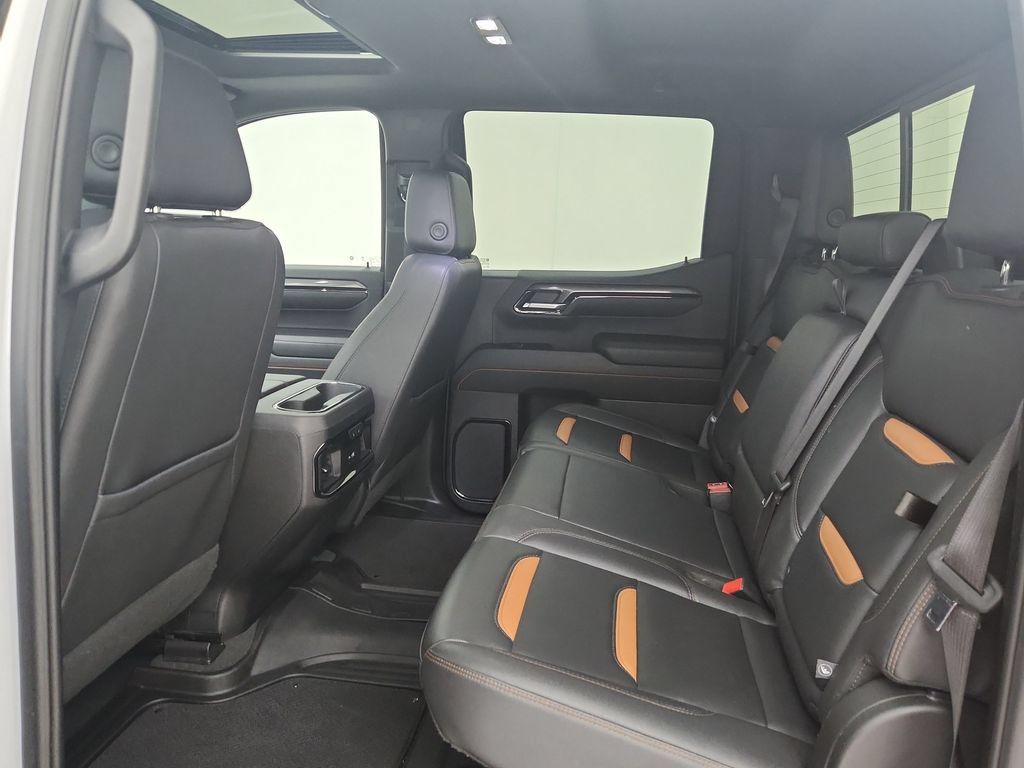Used 2024 GMC Sierra 1500 AT4 w/ Technology Package AWD/4WD image 34