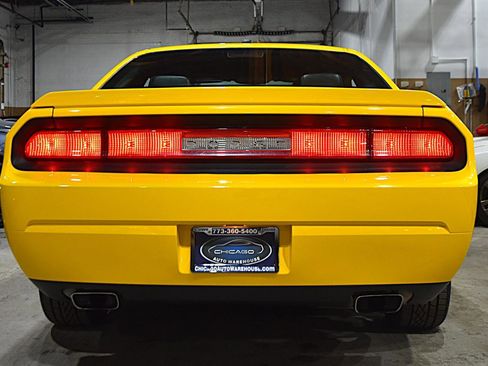 Used 2012 Dodge Challenger R/T image 11