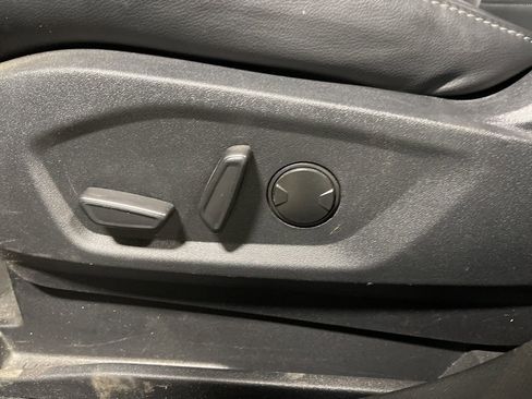 Used 2024 Ford Edge SEL image 23