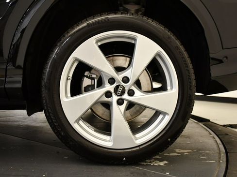 Used 2025 Audi Q5 Premium Plus w/ Premium Plus image 15