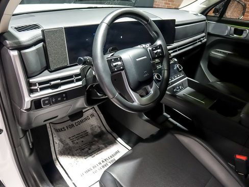 Used 2024 Hyundai Santa Fe XRT image 15