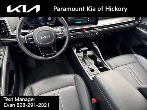 Used 2025 Kia Sorento S w/ Panoramic Sunroof Package image 20