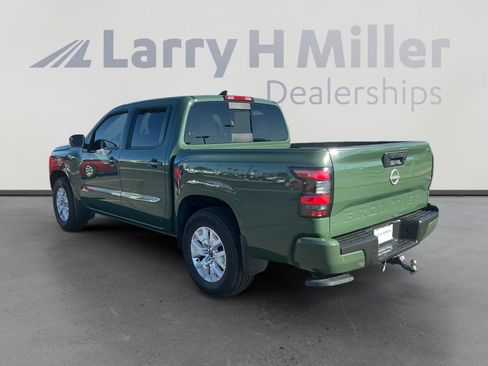 Used 2023 Nissan Frontier SV w/ SV Convenience Package RWD image 3