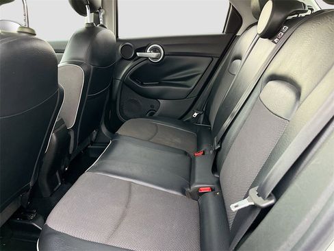 Used 2018 FIAT 500X Trekking image 23