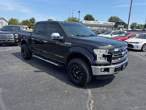 Used 2015 Ford F150 Lariat w/ Equipment Group 502A Luxury AWD/4WD image 8