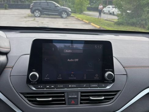 Used 2019 Nissan Altima 2.5 SR w/ SR Premium Package AWD/4WD image 10