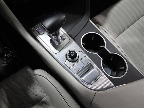 Certified 2022 Genesis G70 2.0T w/ Prestige Package image 15