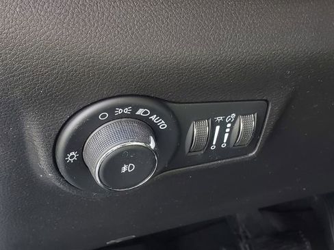 Used 2024 Jeep Compass Limited image 16