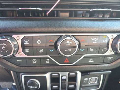 Used 2026 Jeep Wrangler Unlimited Sport AWD/4WD image 6