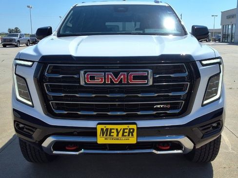 New 2026 GMC Yukon AT4 AWD/4WD image 3